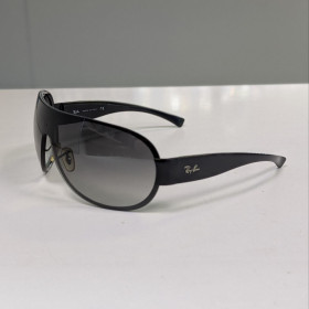 Солнцезащитные очки Ray-Ban RB 3350